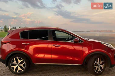 Внедорожник / Кроссовер Kia Sportage 2016 в Днепре