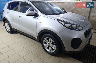 Внедорожник / Кроссовер Kia Sportage 2016 в Полтаве