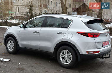 Внедорожник / Кроссовер Kia Sportage 2016 в Млинове