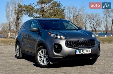 Позашляховик / Кросовер Kia Sportage 2017 в Кам'янському