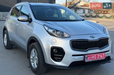 Внедорожник / Кроссовер Kia Sportage 2016 в Млинове