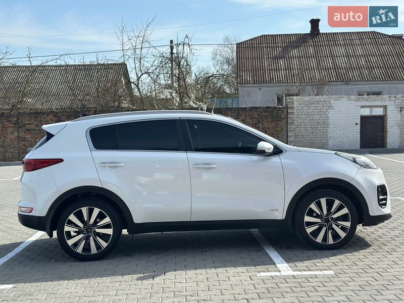 Внедорожник / Кроссовер Kia Sportage 2016 в Дубно