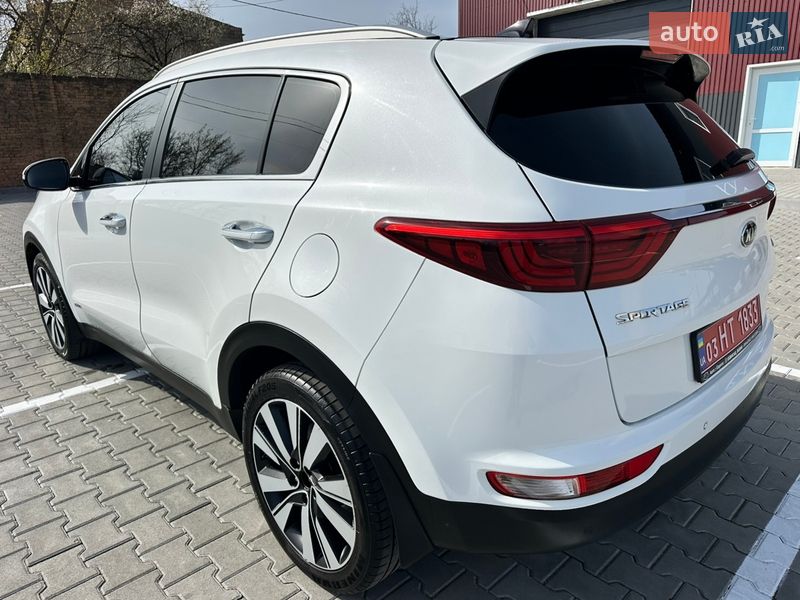 Внедорожник / Кроссовер Kia Sportage 2016 в Дубно