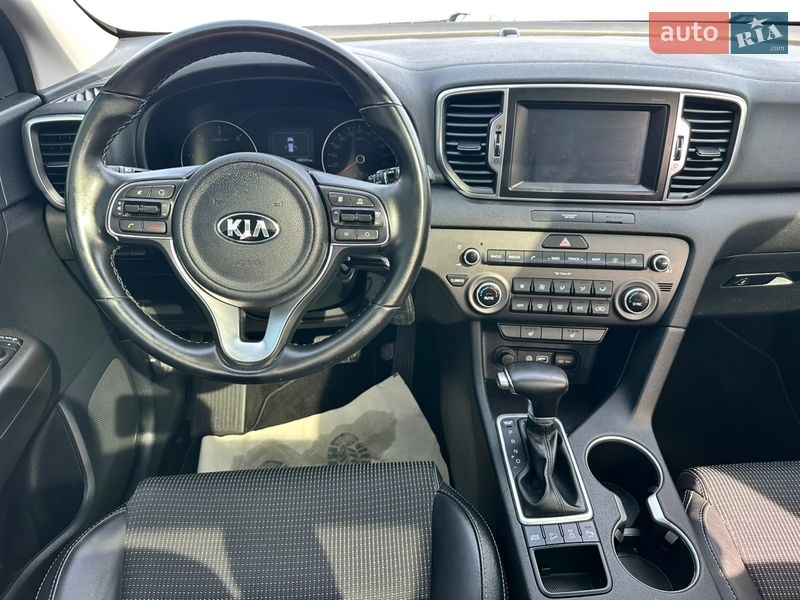 Внедорожник / Кроссовер Kia Sportage 2016 в Дубно