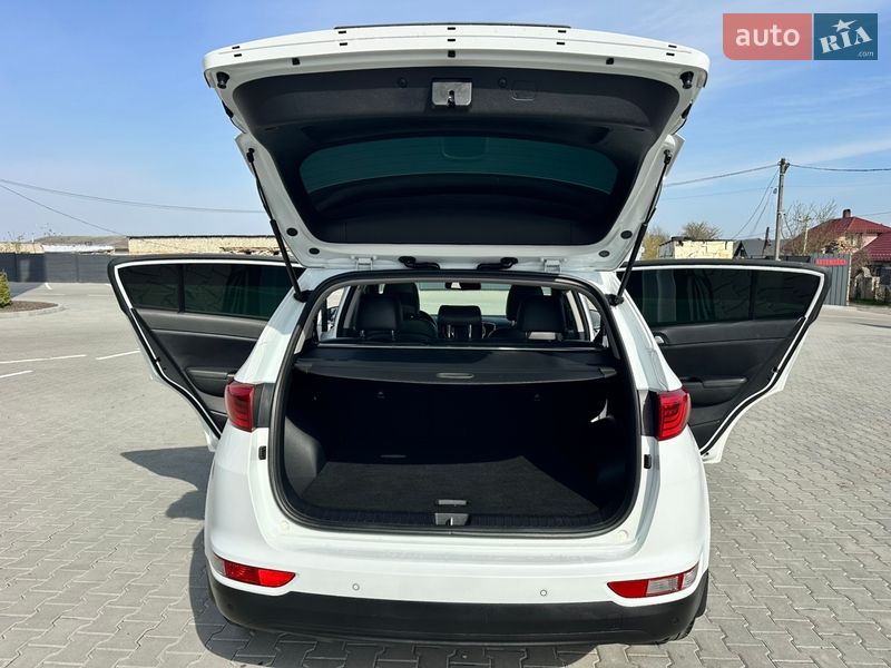 Внедорожник / Кроссовер Kia Sportage 2016 в Дубно