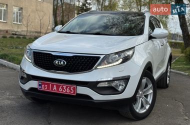 Внедорожник / Кроссовер Kia Sportage 2015 в Радивилове