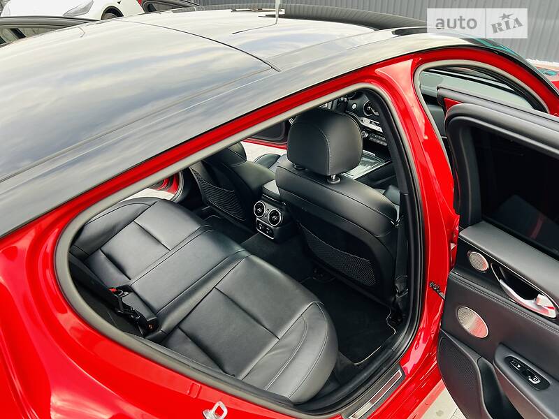 Лифтбек Kia Stinger 2018 в Мукачево