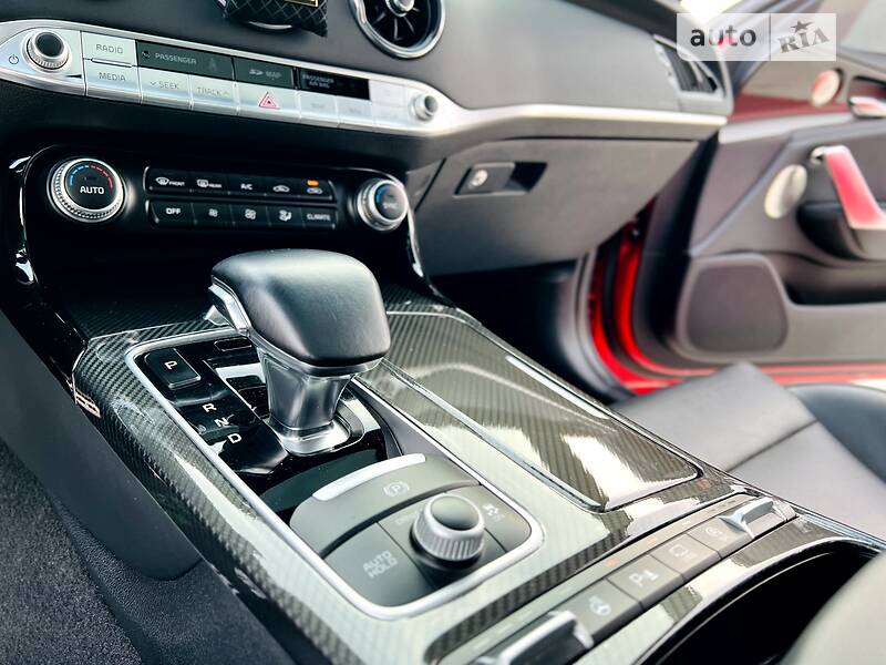 Лифтбек Kia Stinger 2018 в Мукачево