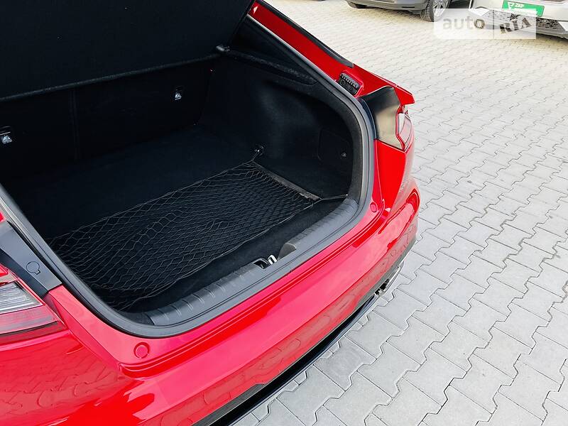 Лифтбек Kia Stinger 2018 в Мукачево