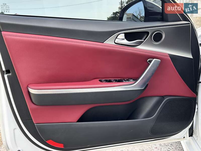 Фастбэк Kia Stinger 2018 в Одессе фото 12 Фастбэк Kia Stinger 2018 в Одессе