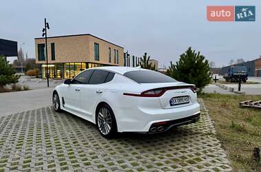 Фастбэк Kia Stinger 2018 в Хмельницком