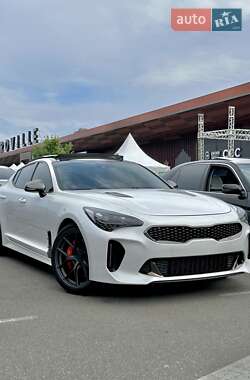 Фастбэк Kia Stinger 2019 в Киеве