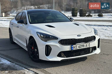 Фастбек Kia Stinger 2018 в Дніпрі