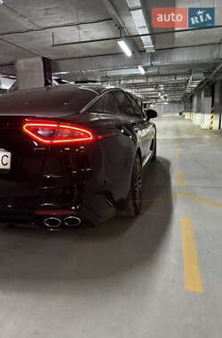 Фастбэк Kia Stinger 2017 в 