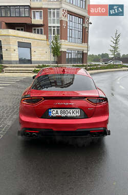Фастбэк Kia Stinger 2018 в 