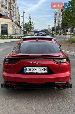 Фастбэк Kia Stinger 2018 в 