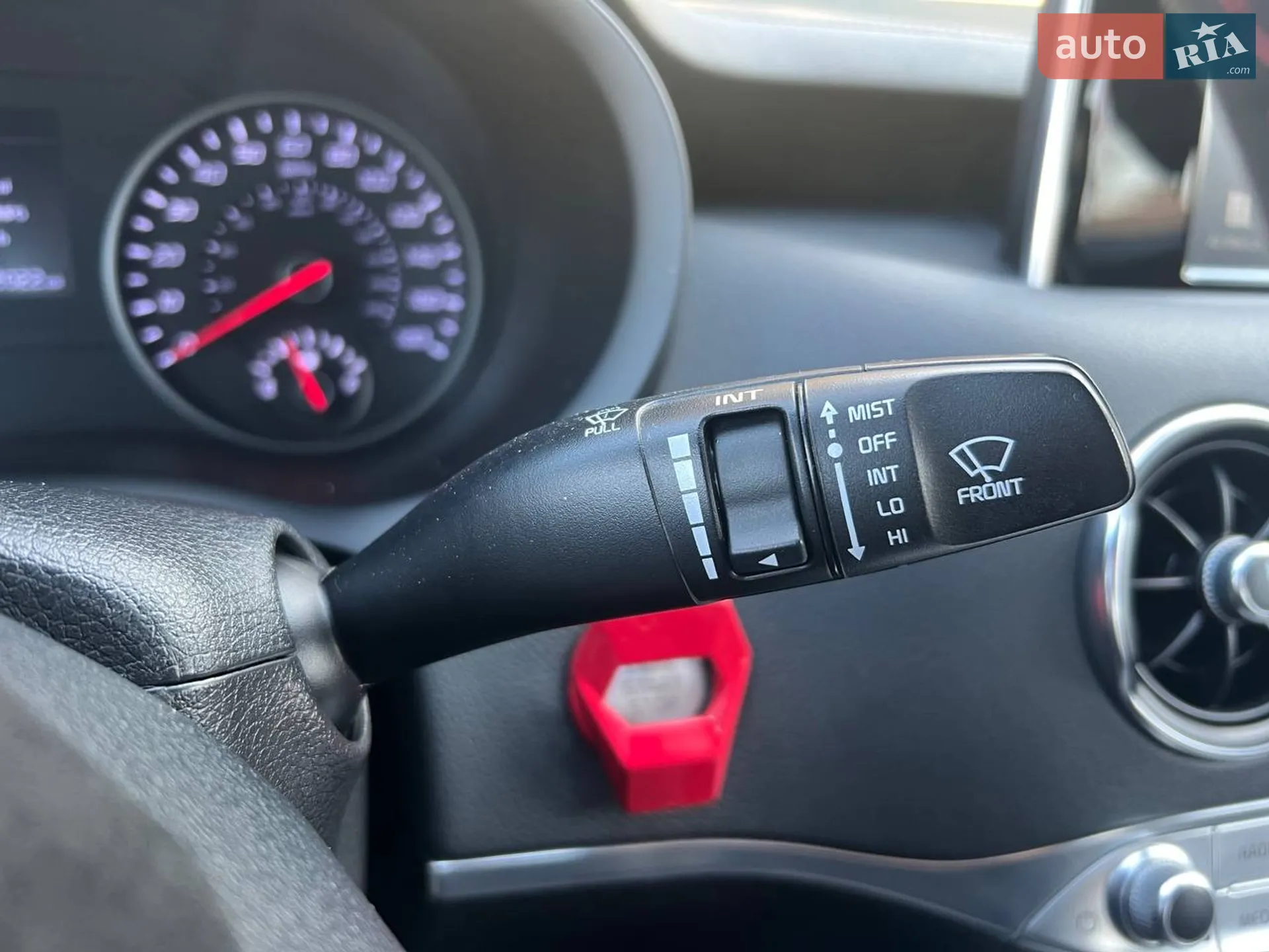 2019 Kia Stinger - мініатюра 21