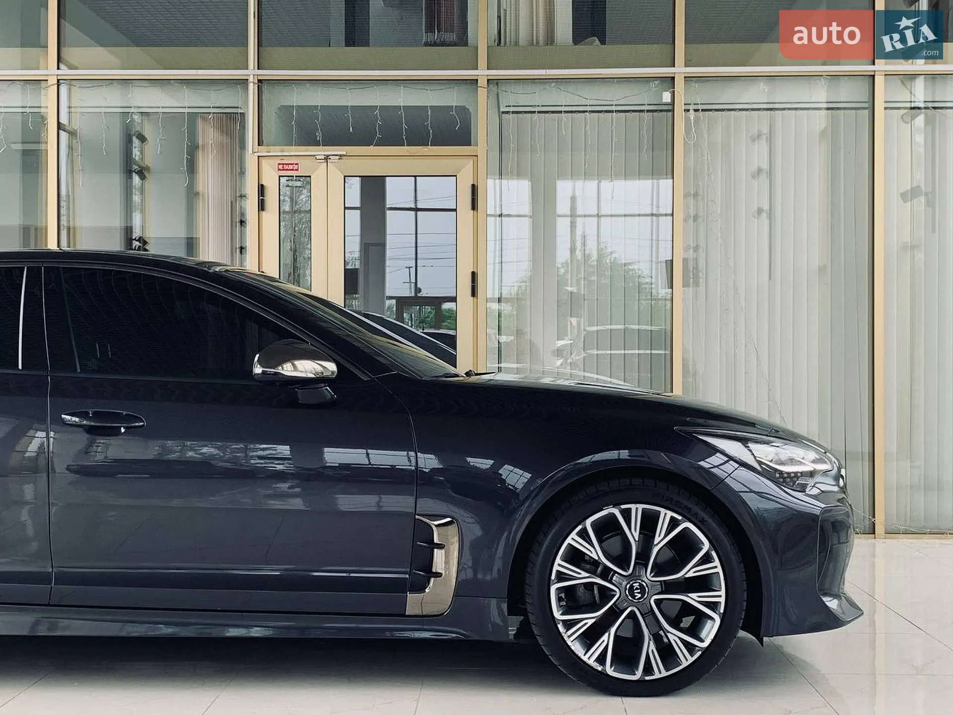 2018 Kia Stinger - мініатюра 23