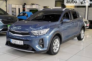 Позашляховик / Кросовер Kia Stonic 2017 в Києві