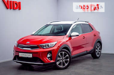 Внедорожник / Кроссовер Kia Stonic 2018 в Киеве