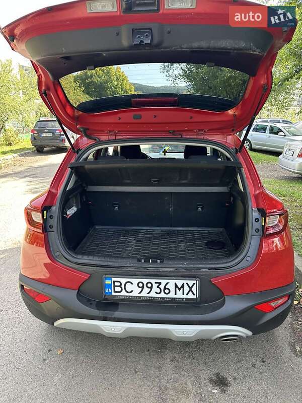 Позашляховик / Кросовер Kia Stonic 2018 в Верхньому Синьовидному