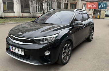 Внедорожник / Кроссовер Kia Stonic 2018 в Киеве