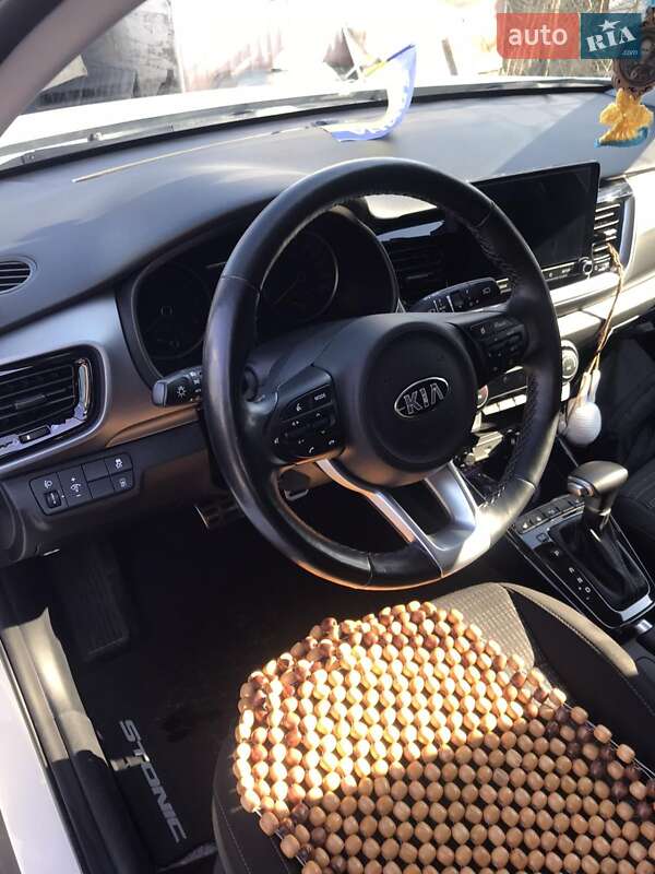 Позашляховик / Кросовер Kia Stonic 2020 в Луцьку фото 8 Позашляховик / Кросовер Kia Stonic 2020 в Луцьку