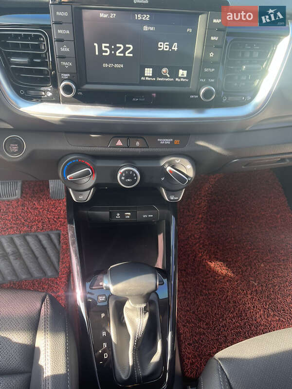 Внедорожник / Кроссовер Kia Stonic 2018 в Киеве фото 10 Внедорожник / Кроссовер Kia Stonic 2018 в Киеве
