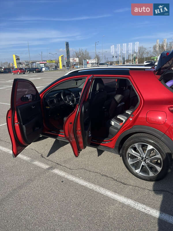Внедорожник / Кроссовер Kia Stonic 2018 в Киеве фото 15 Внедорожник / Кроссовер Kia Stonic 2018 в Киеве