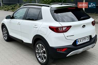 Внедорожник / Кроссовер Kia Stonic 2020 в 