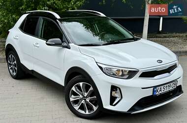 Внедорожник / Кроссовер Kia Stonic 2020 в 