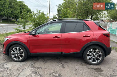 Внедорожник / Кроссовер Kia Stonic 2019 в 
