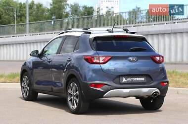 Внедорожник / Кроссовер Kia Stonic 2020 в 