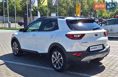 Внедорожник / Кроссовер Kia Stonic 2020 в 
