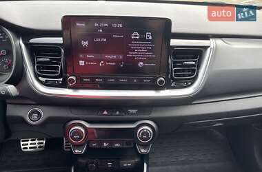 Внедорожник / Кроссовер Kia Stonic 2020 в 