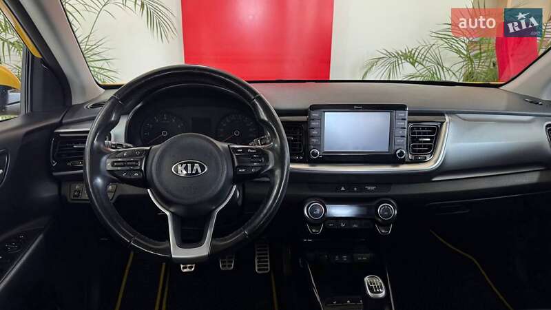 Позашляховик / Кросовер Kia Stonic 2018 в Ужгороді