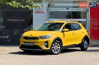 Внедорожник / Кроссовер Kia Stonic 2018 в Ужгороде