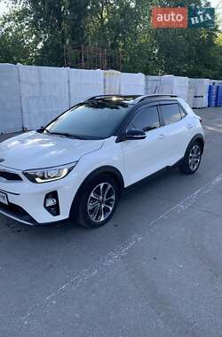 Позашляховик / Кросовер Kia Stonic 2017 в Луцьку