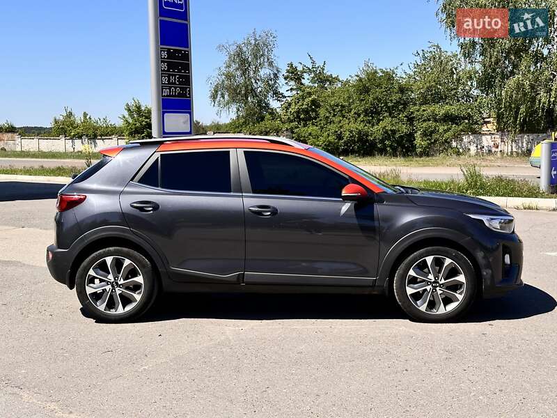 Позашляховик / Кросовер Kia Stonic 2020 в Лебедині