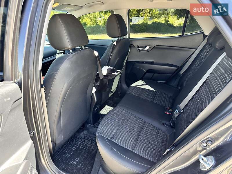 Позашляховик / Кросовер Kia Stonic 2020 в Лебедині