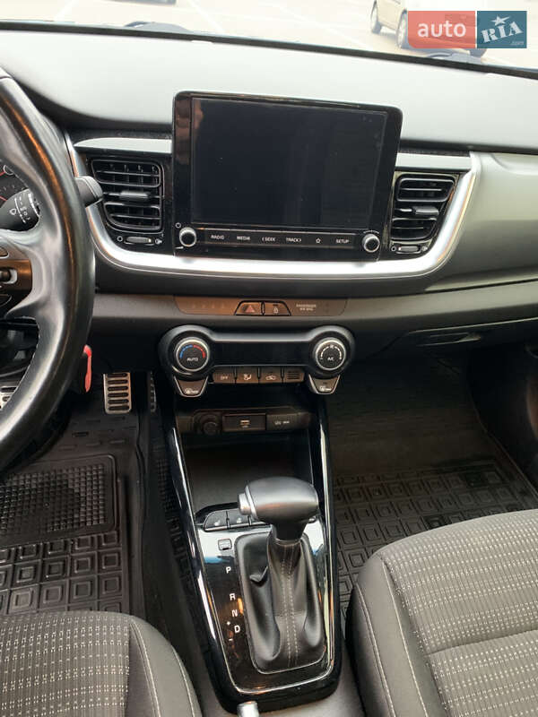 Внедорожник / Кроссовер Kia Stonic 2020 в Киеве фото 14 Внедорожник / Кроссовер Kia Stonic 2020 в Киеве