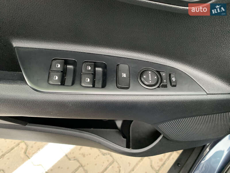 Внедорожник / Кроссовер Kia Stonic 2020 в Киеве фото 26 Внедорожник / Кроссовер Kia Stonic 2020 в Киеве