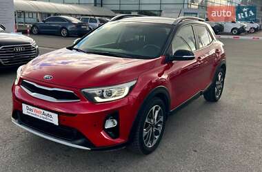 Внедорожник / Кроссовер Kia Stonic 2020 в Киеве
