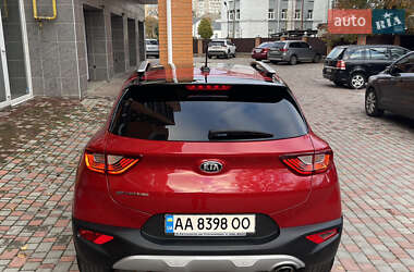 Внедорожник / Кроссовер Kia Stonic 2019 в 