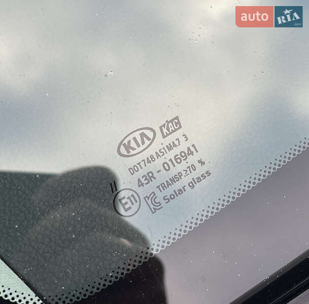 Внедорожник / Кроссовер Kia Stonic 2019 в Киеве фото 23 Внедорожник / Кроссовер Kia Stonic 2019 в Киеве
