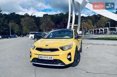 Внедорожник / Кроссовер Kia Stonic 2017 в Виннице