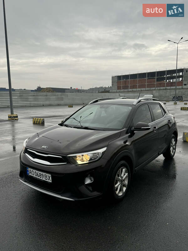 Внедорожник / Кроссовер Kia Stonic 2018 в Львове