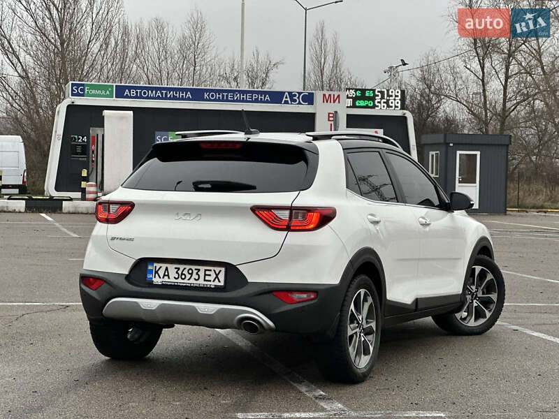 Внедорожник / Кроссовер Kia Stonic 2021 в Киеве