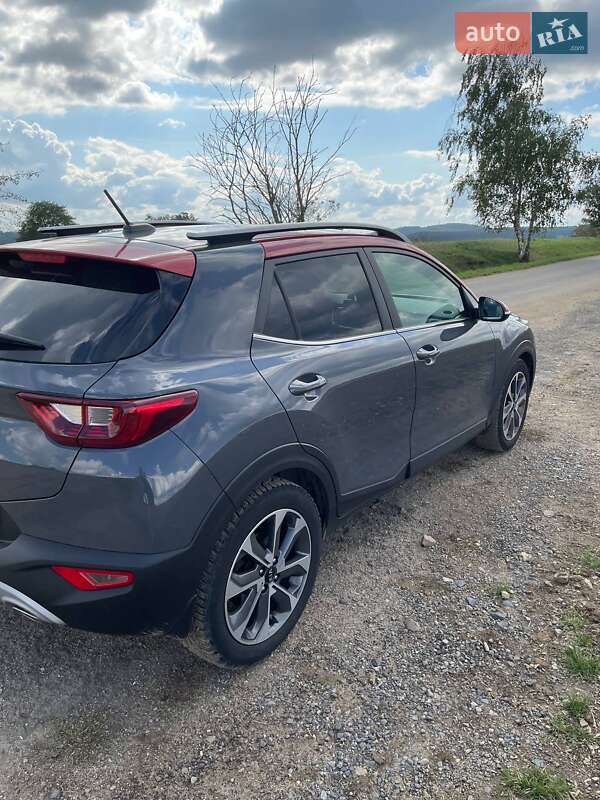 Позашляховик / Кросовер Kia Stonic 2020 в Запоріжжі