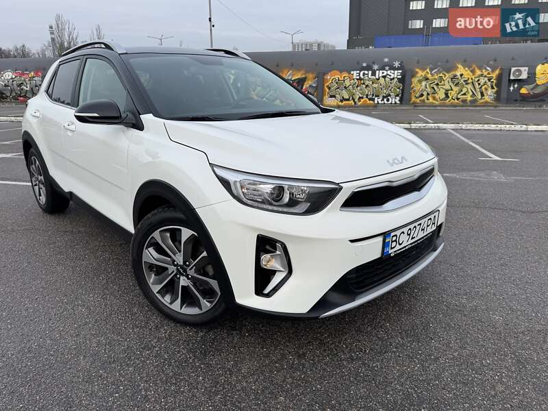 Позашляховик / Кросовер Kia Stonic 2022 в Києві